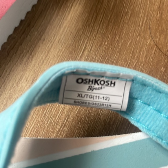 New with tags Flip Flops size 11-12 - Picture 3 of 6